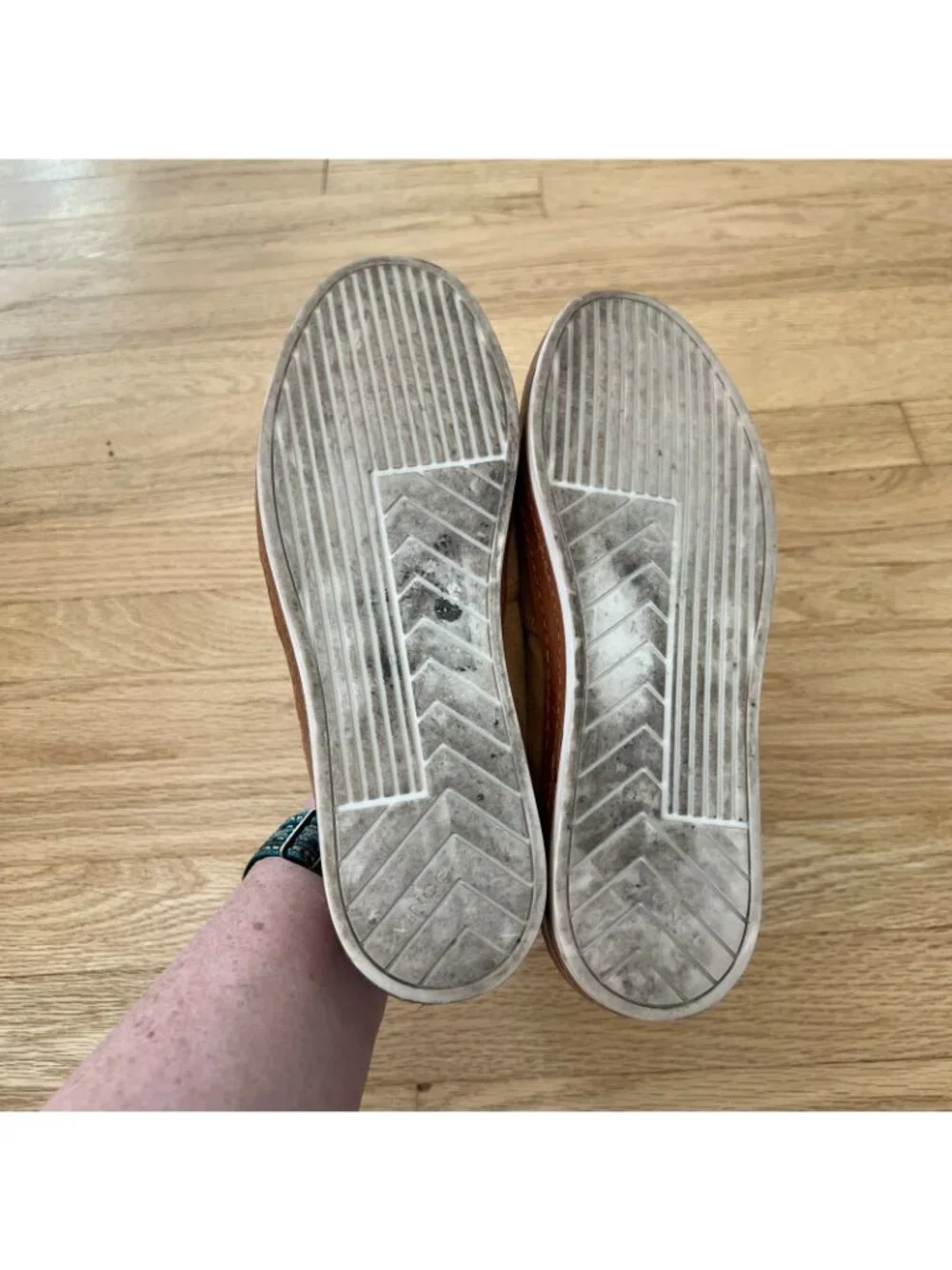 Vince canella suede